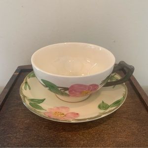 One VTG Franciscan Desert Rose Tea Cup And Saucer